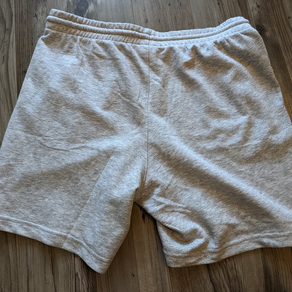 H&M Men's Sweatshorts - Picture 2 of 3